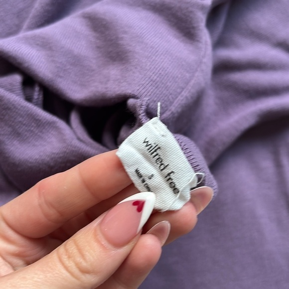 Wilfred Free Lilac Long Sleeve Turtleneck – Size S | Soft Stretch | Y2K Basic | - Picture 5 of 8